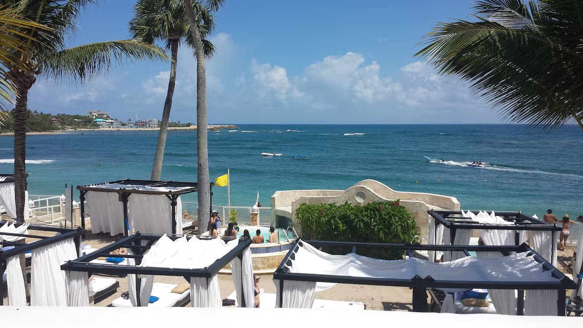 V.I.P. Harmony Beach